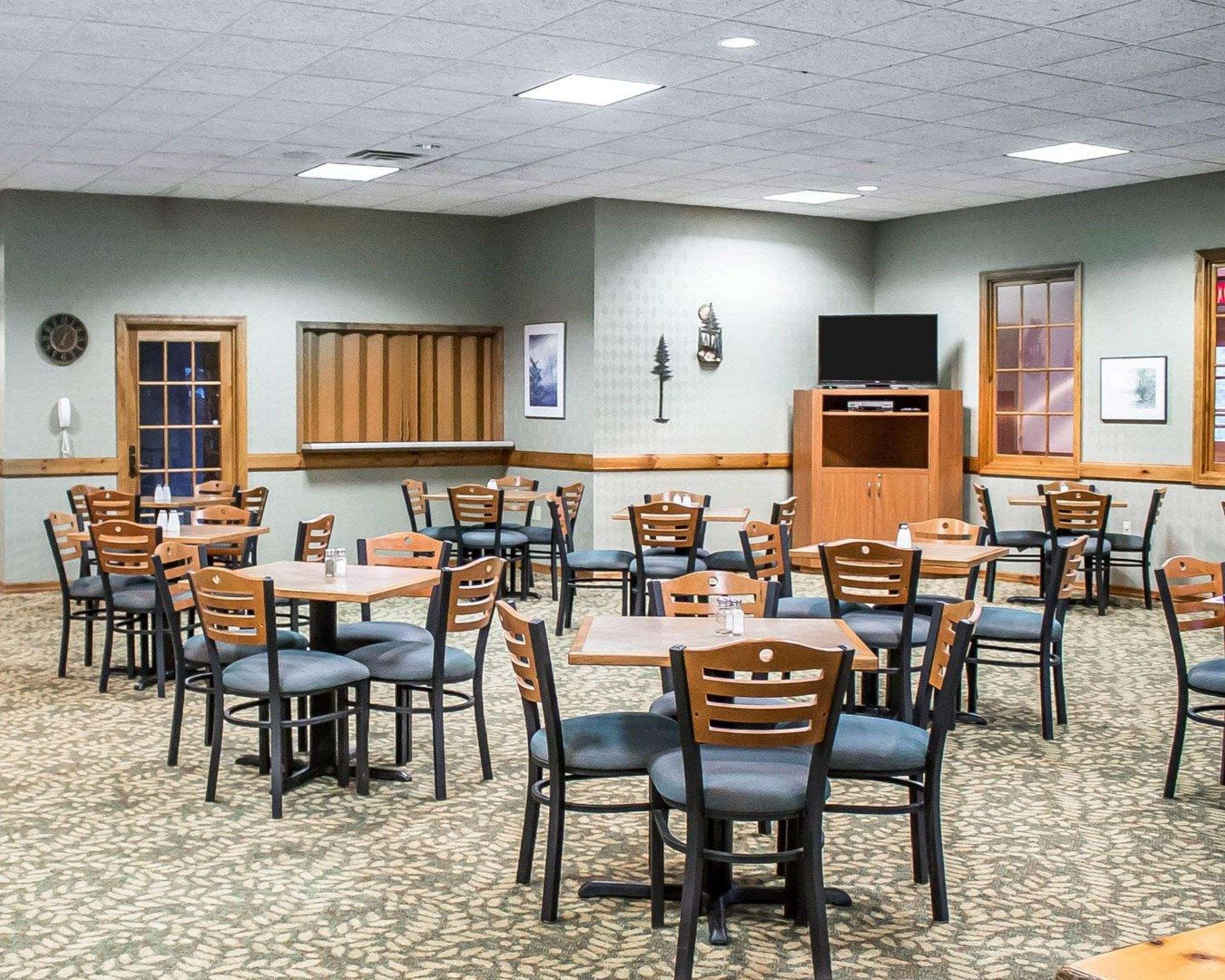 Quality Inn Rhinelander Exterior photo